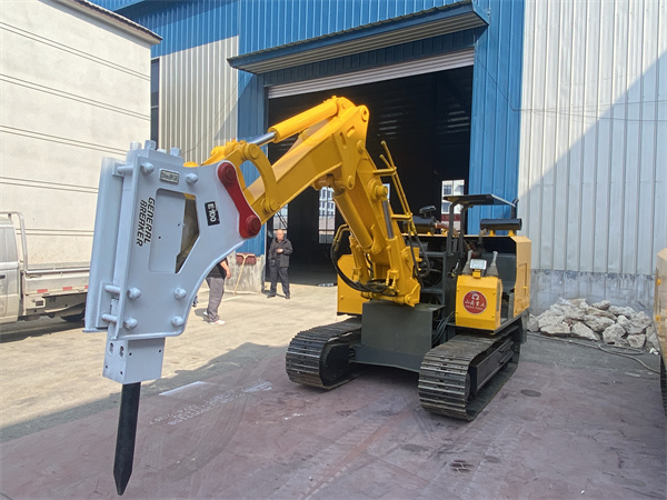 礦山履帶破碎錘